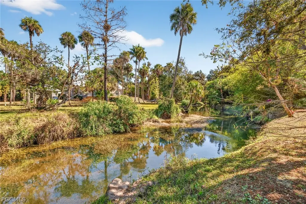 14041 River Road Fort Myers FL 33905