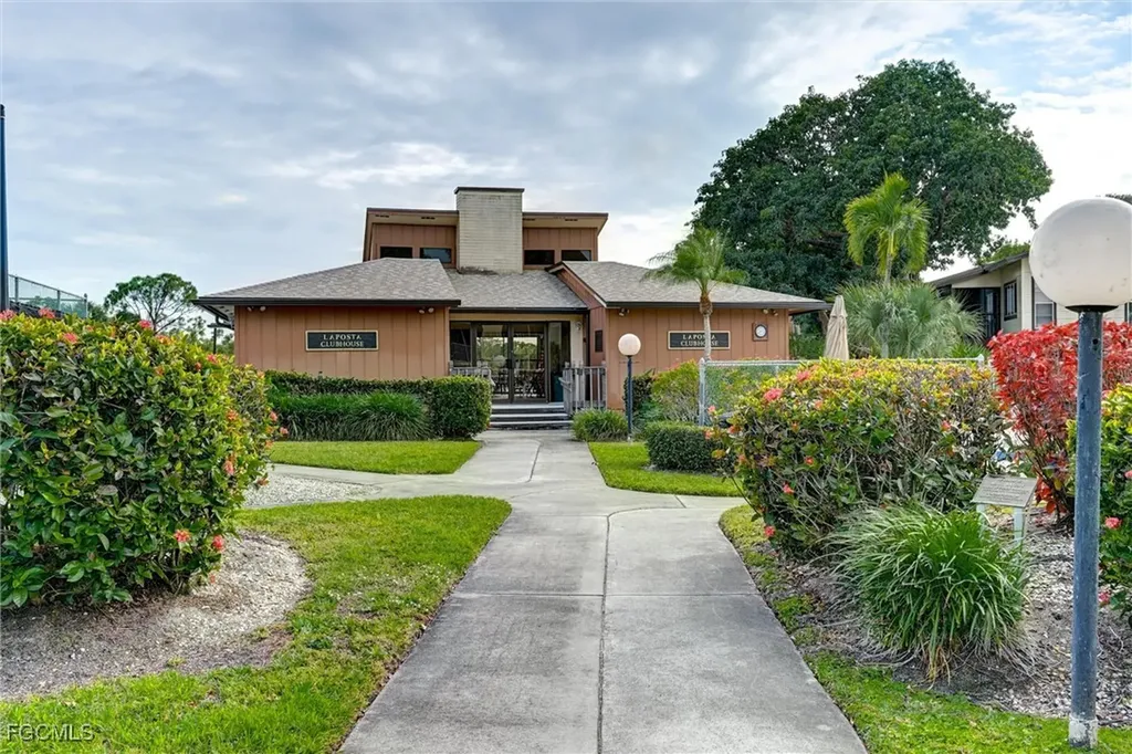 15000 Arbor Lakes Drive E North Fort Myers FL 33917