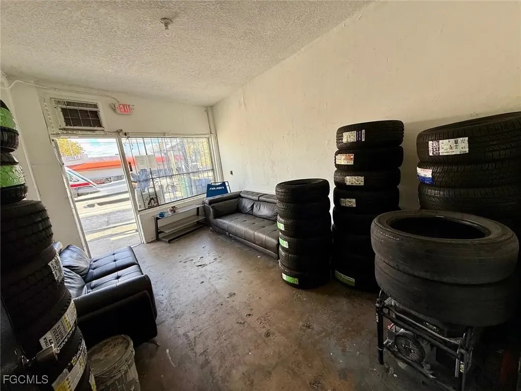 4190 E 4th Avenue Hialeah FL 33013