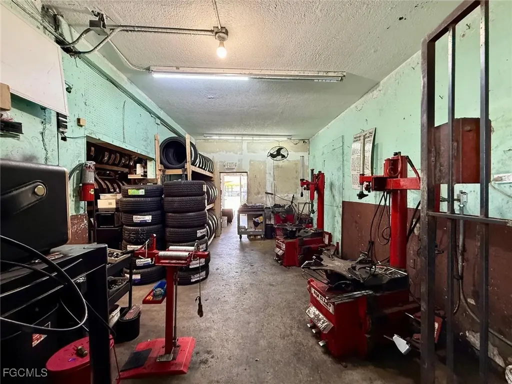 4190 E 4th Avenue Hialeah FL 33013