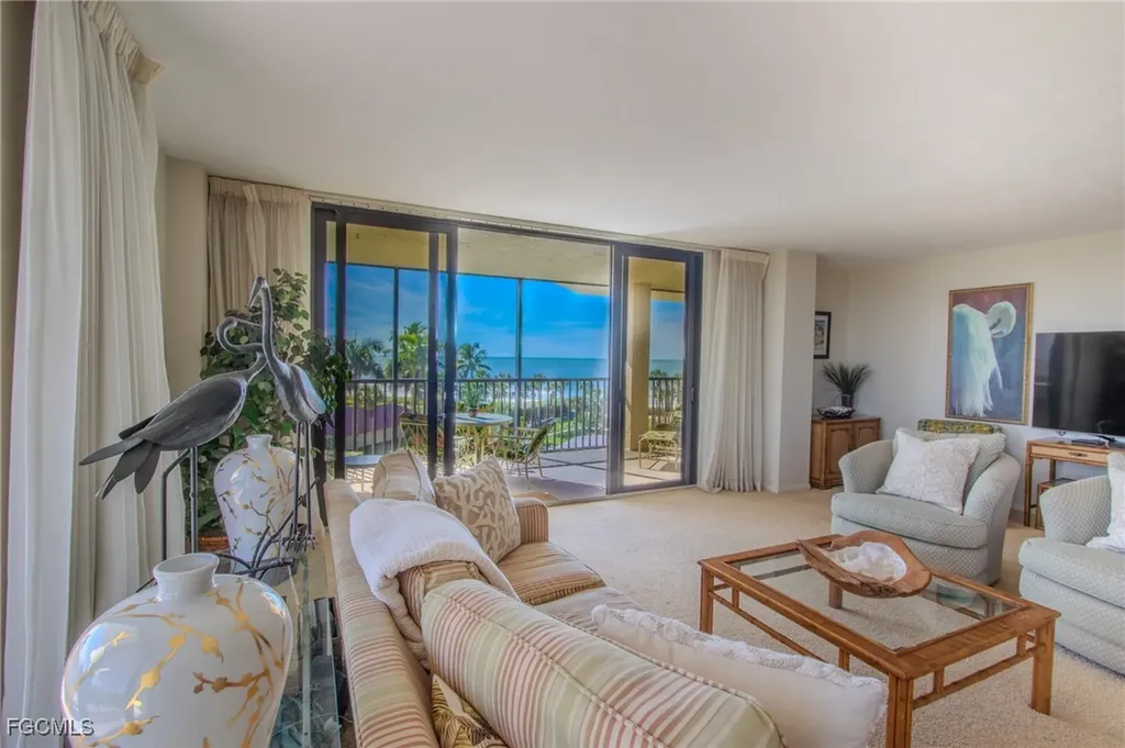 10851 Gulf Shore Drive Naples FL 34108