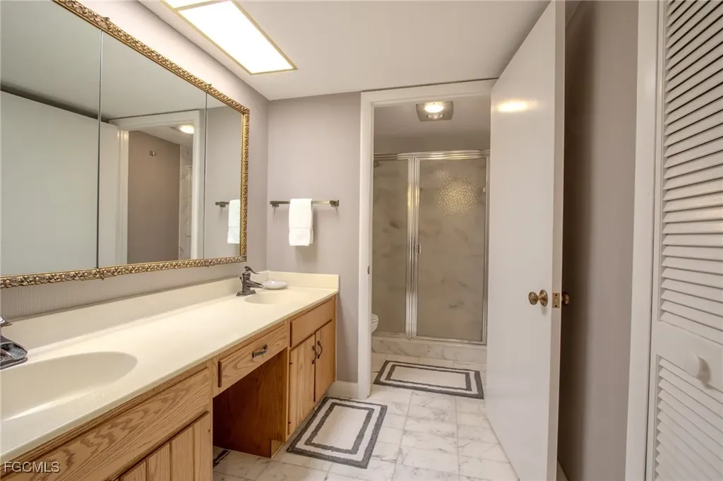 10851 Gulf Shore Drive Naples FL 34108