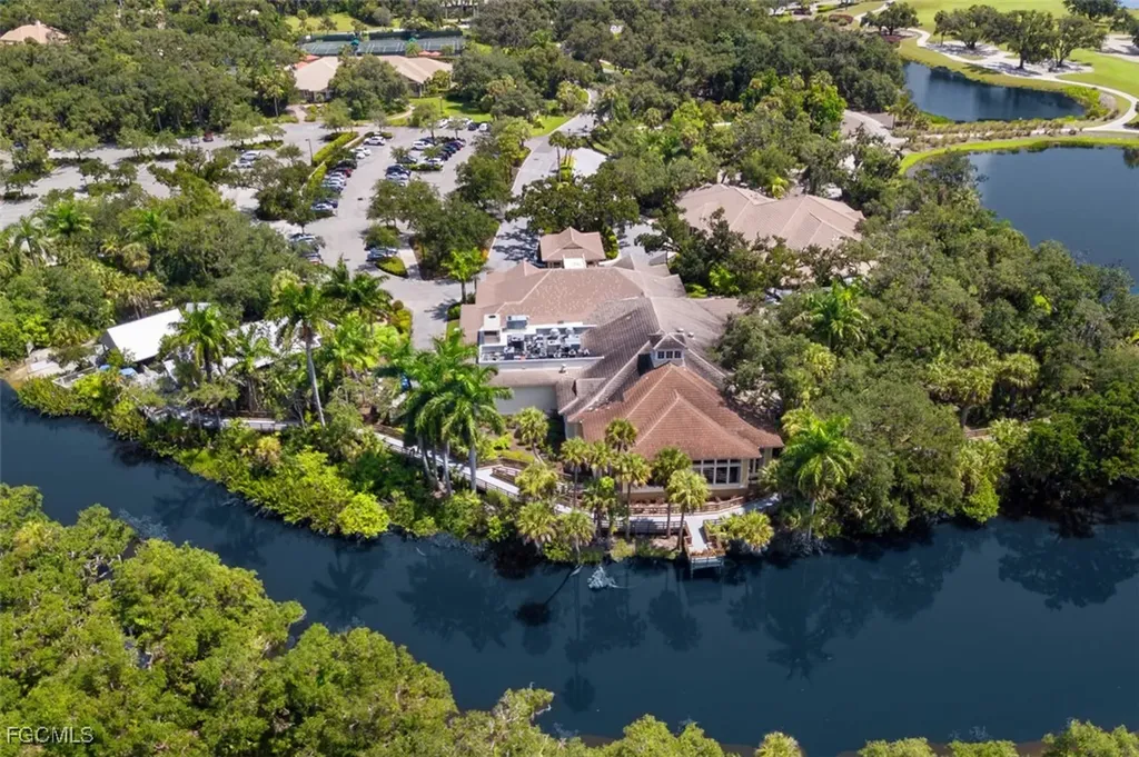 3071 Meandering Way Fort Myers FL 33905