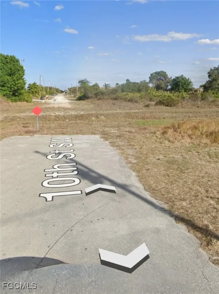 3201 10th Street SW Lehigh Acres FL 33976