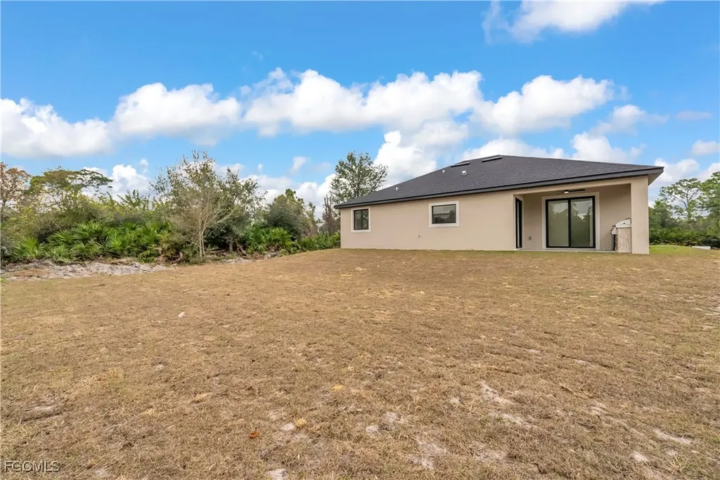 5010 SE Tradewinds Circle Labelle FL 33935