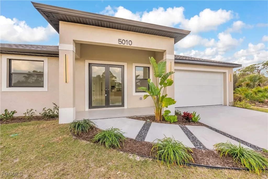 5010 SE Tradewinds Circle Labelle FL 33935