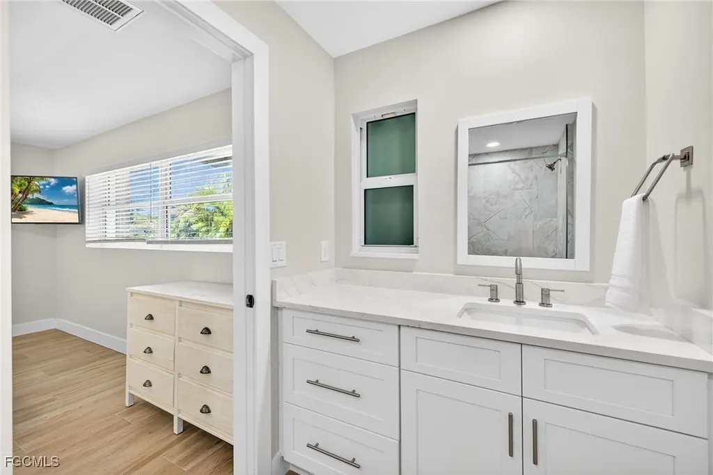952 Kings Crown Drive Sanibel FL 33957