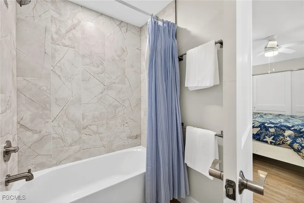 952 Kings Crown Drive Sanibel FL 33957