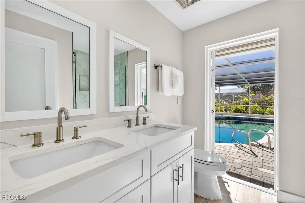 952 Kings Crown Drive Sanibel FL 33957