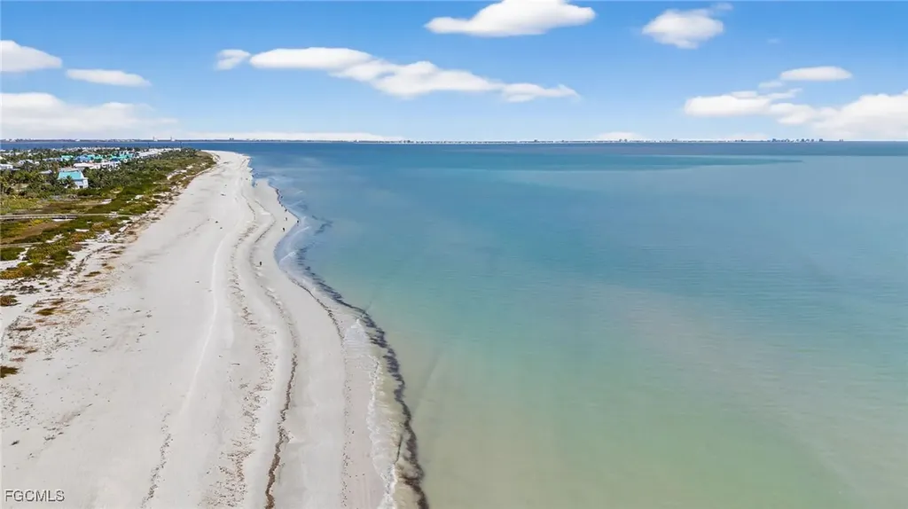 952 Kings Crown Drive Sanibel FL 33957