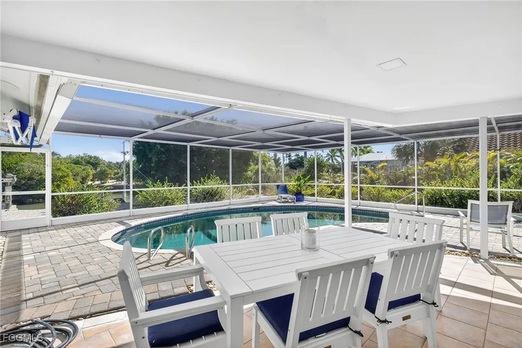 952 Kings Crown Drive Sanibel FL 33957