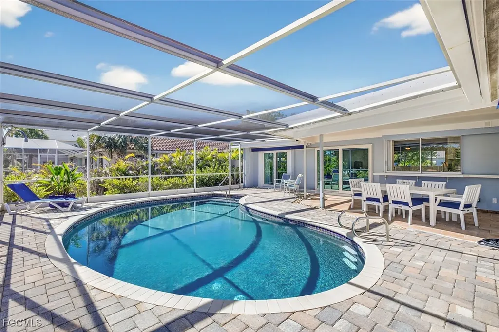 952 Kings Crown Drive Sanibel FL 33957