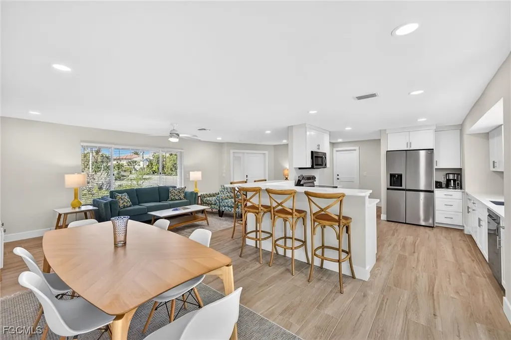 952 Kings Crown Drive Sanibel FL 33957