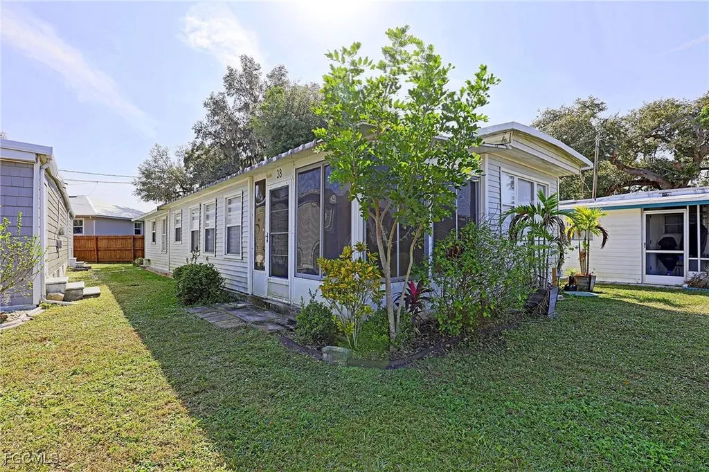 2012 S Olga Drive Fort Myers FL 33905