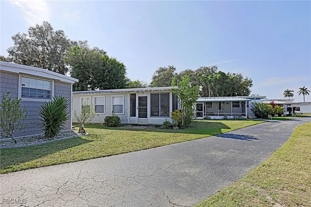 2012 S Olga Drive Fort Myers FL 33905