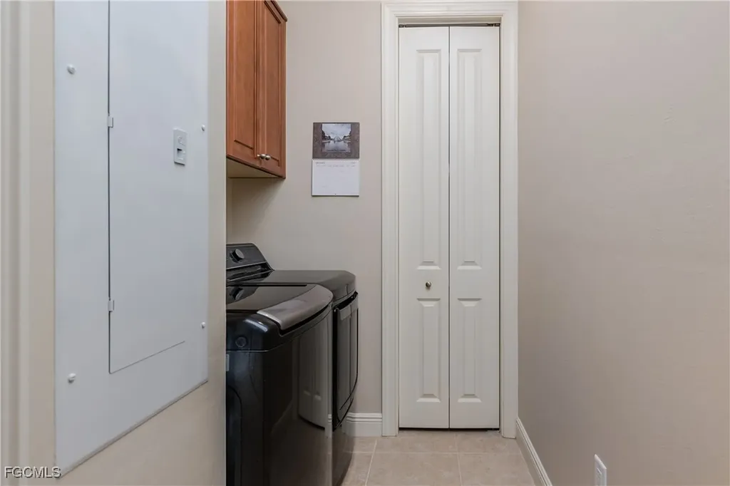 5781 Cape Harbour Drive Cape Coral FL 33914