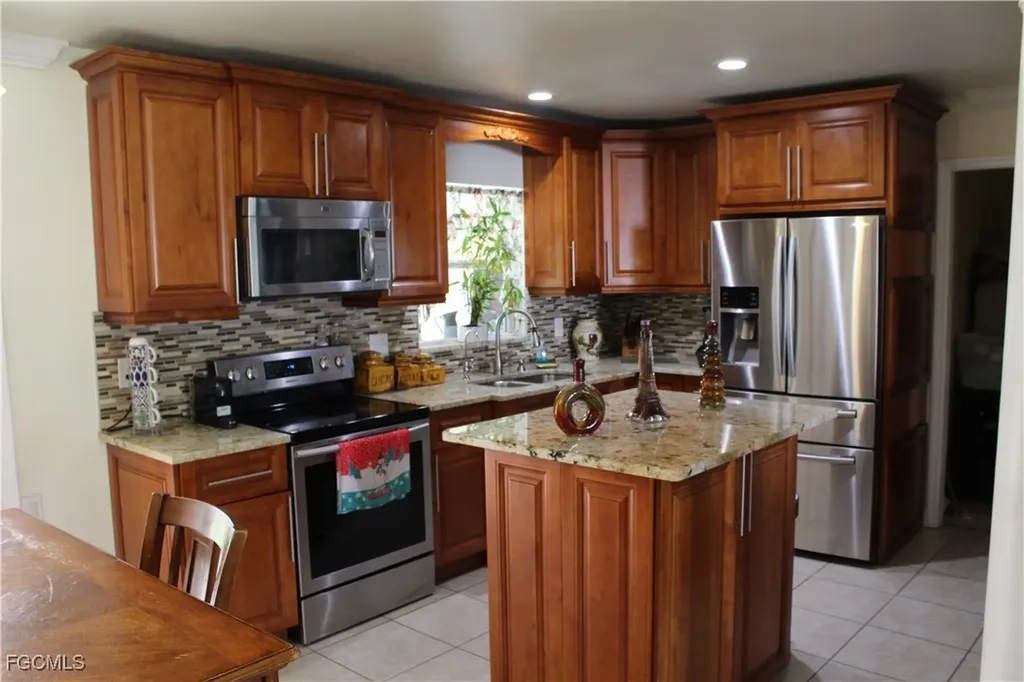 679 Canal Drive North Fort Myers FL 33903