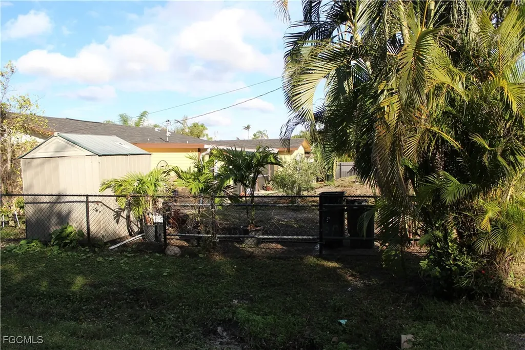 679 Canal Drive North Fort Myers FL 33903