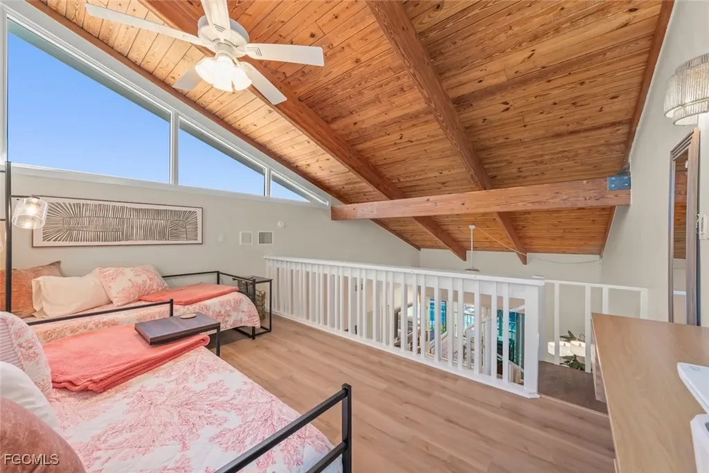 2321 W Gulf Drive Sanibel FL 33957