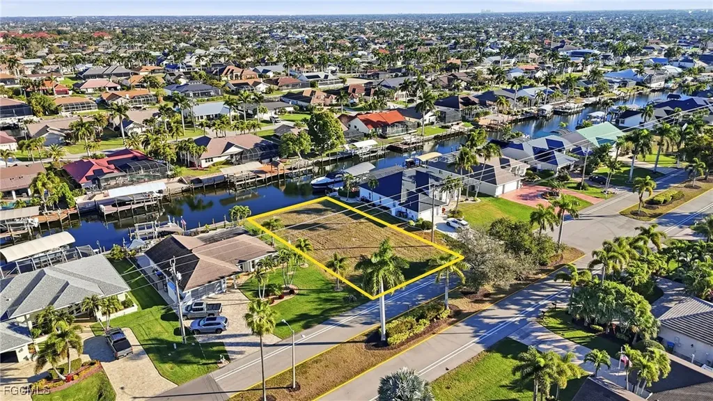 1517 El Dorado Parkway W Cape Coral FL 33914