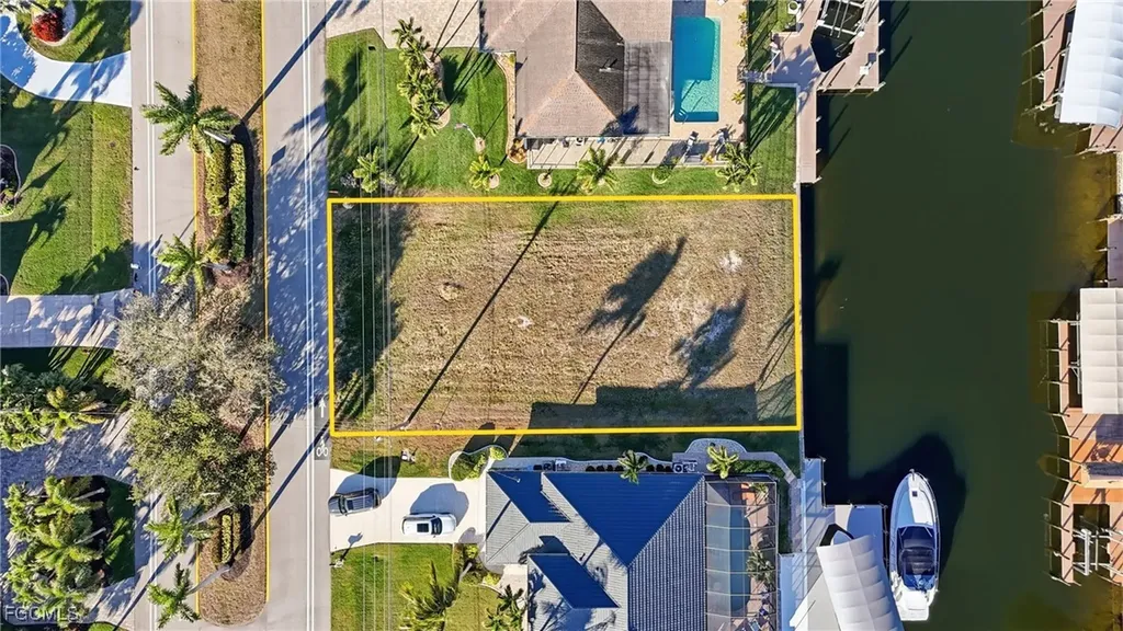 1517 El Dorado Parkway W Cape Coral FL 33914