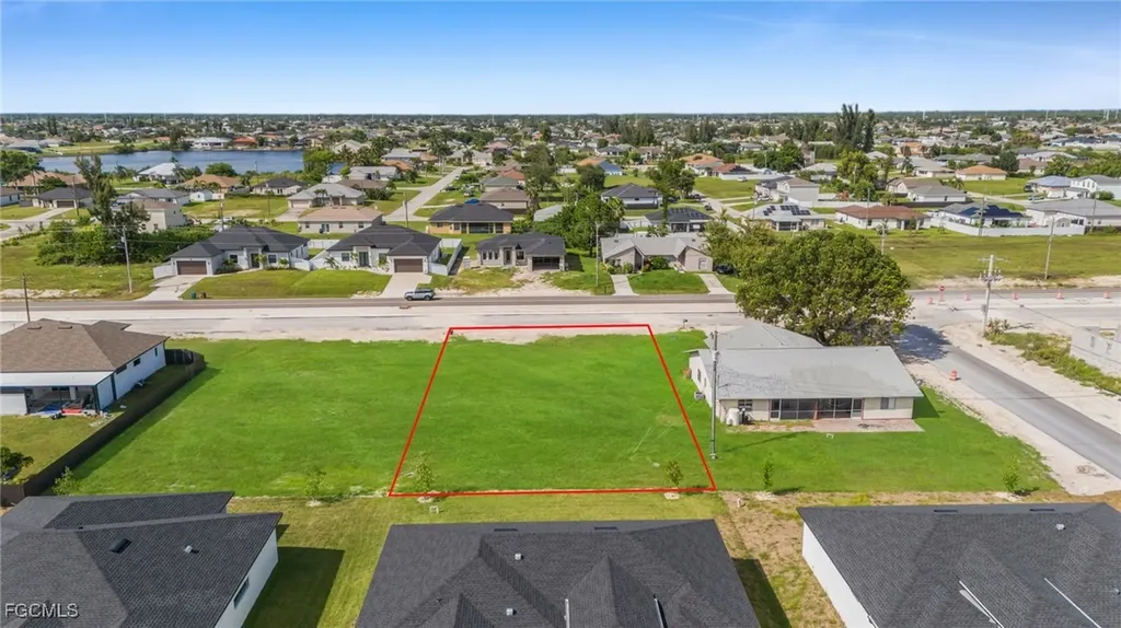 406 Diplomat Parkway E Cape Coral FL 33909