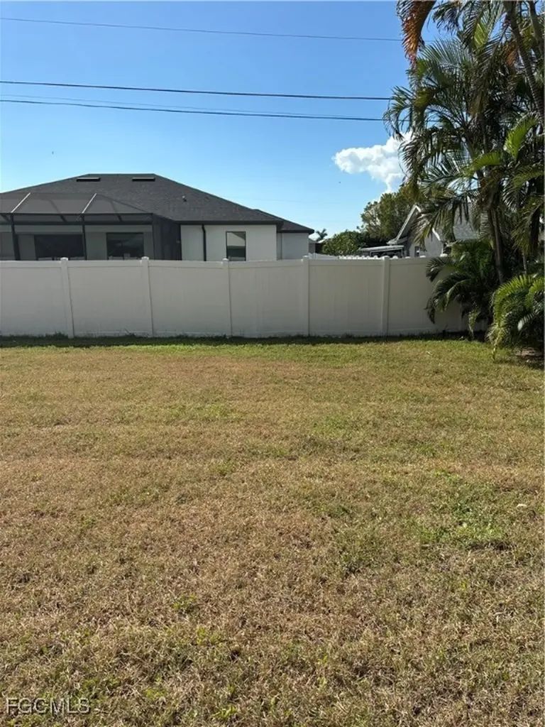 510 NW 37th Avenue Cape Coral FL 33993