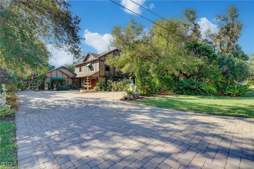3836 Hidden Acres Circle N North Fort Myers FL 33903