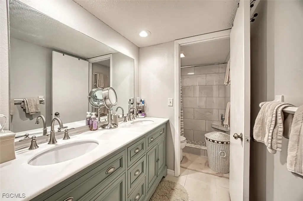 1444 Park Shore Circle Fort Myers FL 33901