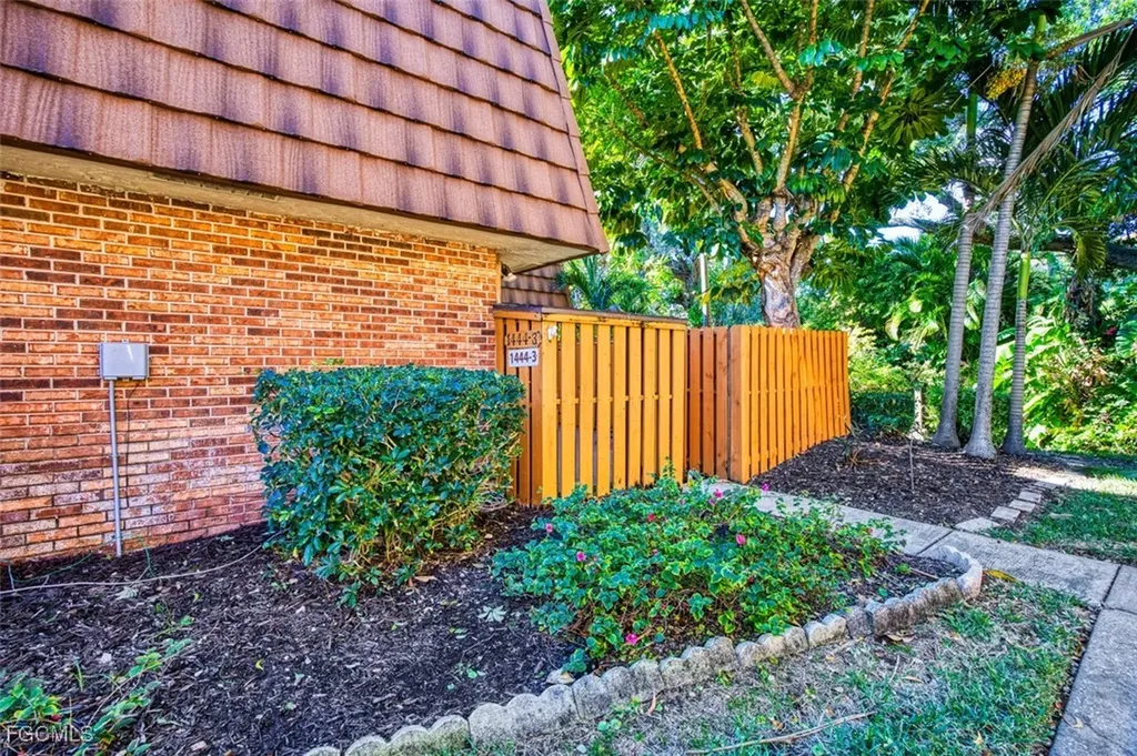 1444 Park Shore Circle Fort Myers FL 33901