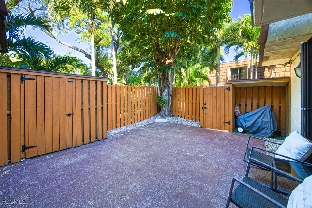 1444 Park Shore Circle Fort Myers FL 33901