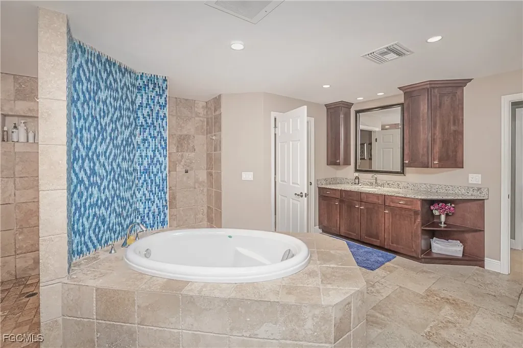 2274 SE 27th Street Cape Coral FL 33904