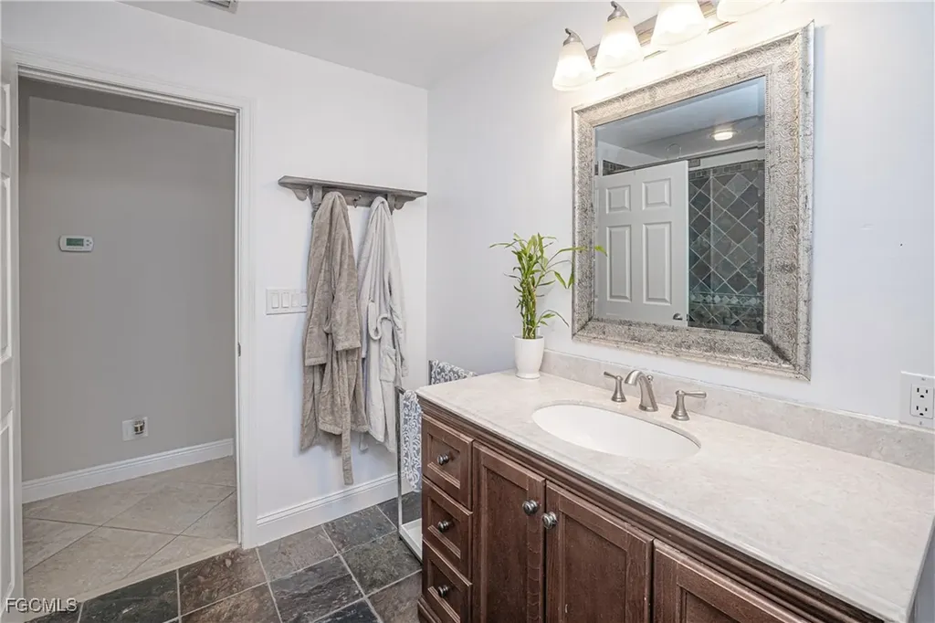 2274 SE 27th Street Cape Coral FL 33904