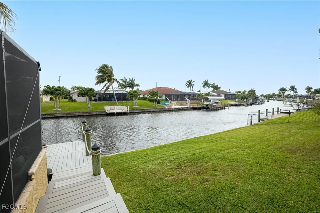 2274 SE 27th Street Cape Coral FL 33904