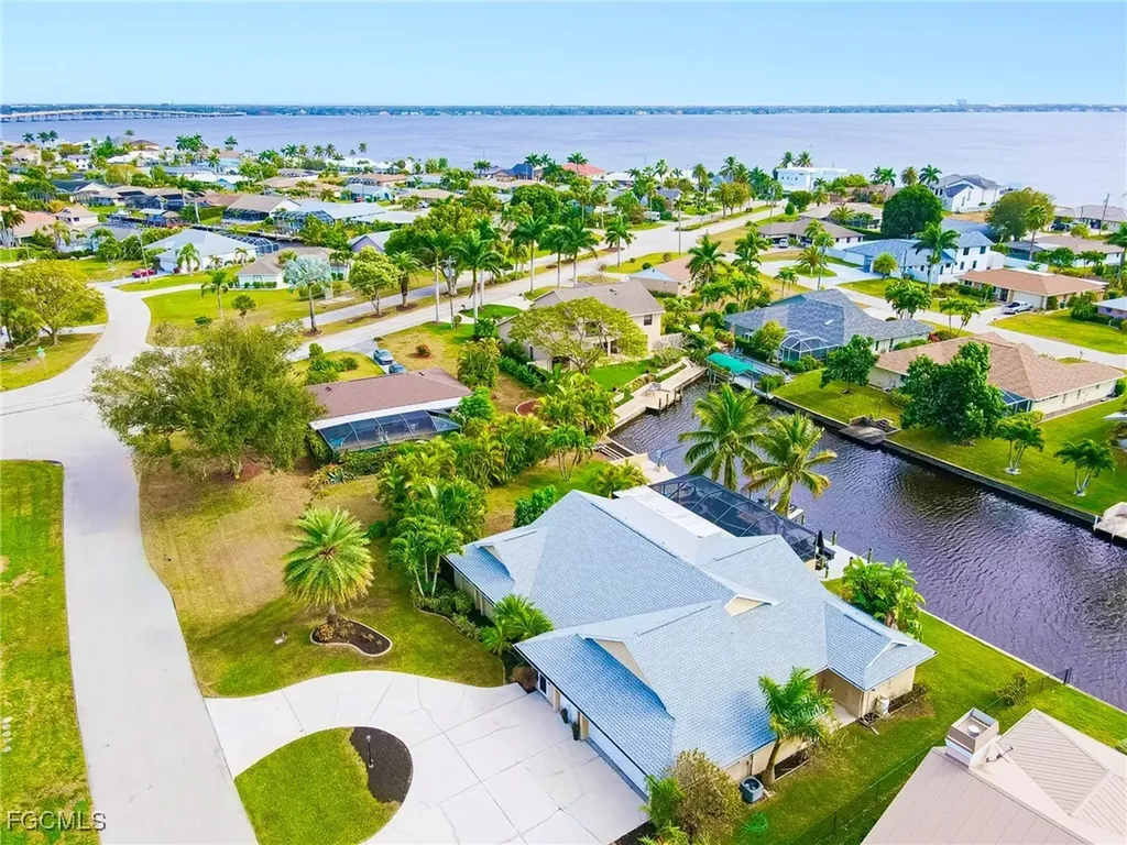 2274 SE 27th Street Cape Coral FL 33904