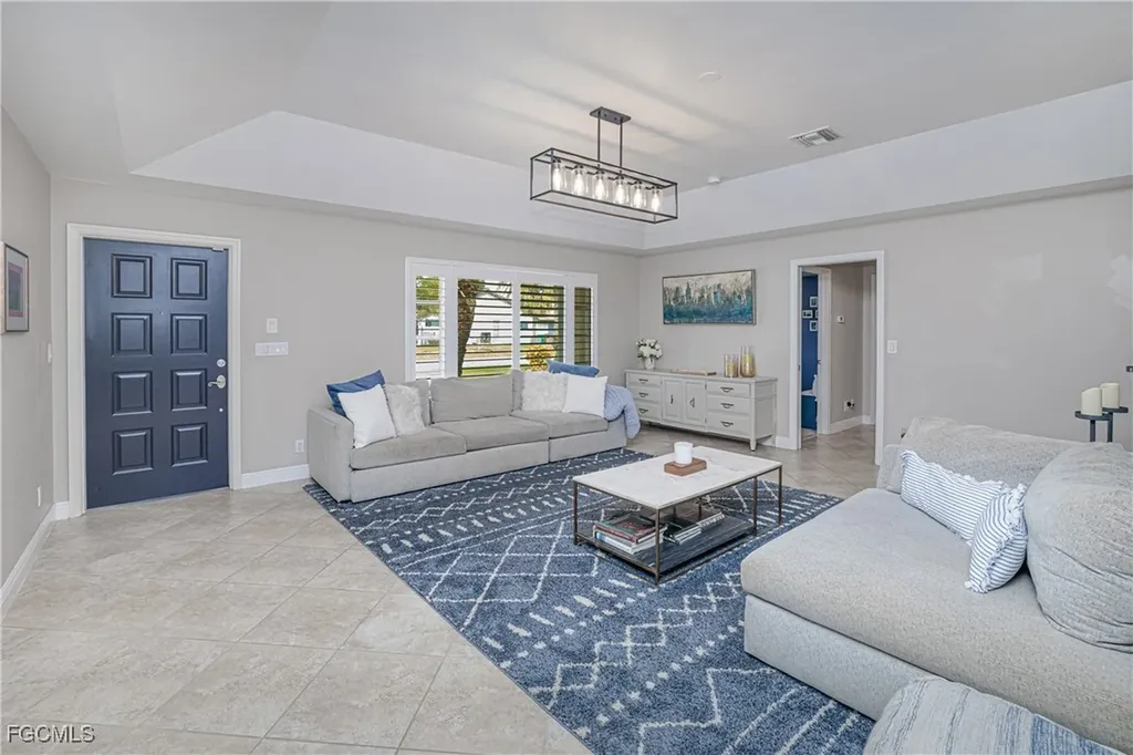2274 SE 27th Street Cape Coral FL 33904