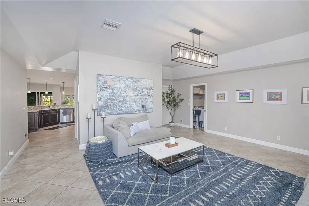 2274 SE 27th Street Cape Coral FL 33904