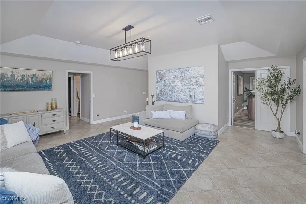 2274 SE 27th Street Cape Coral FL 33904