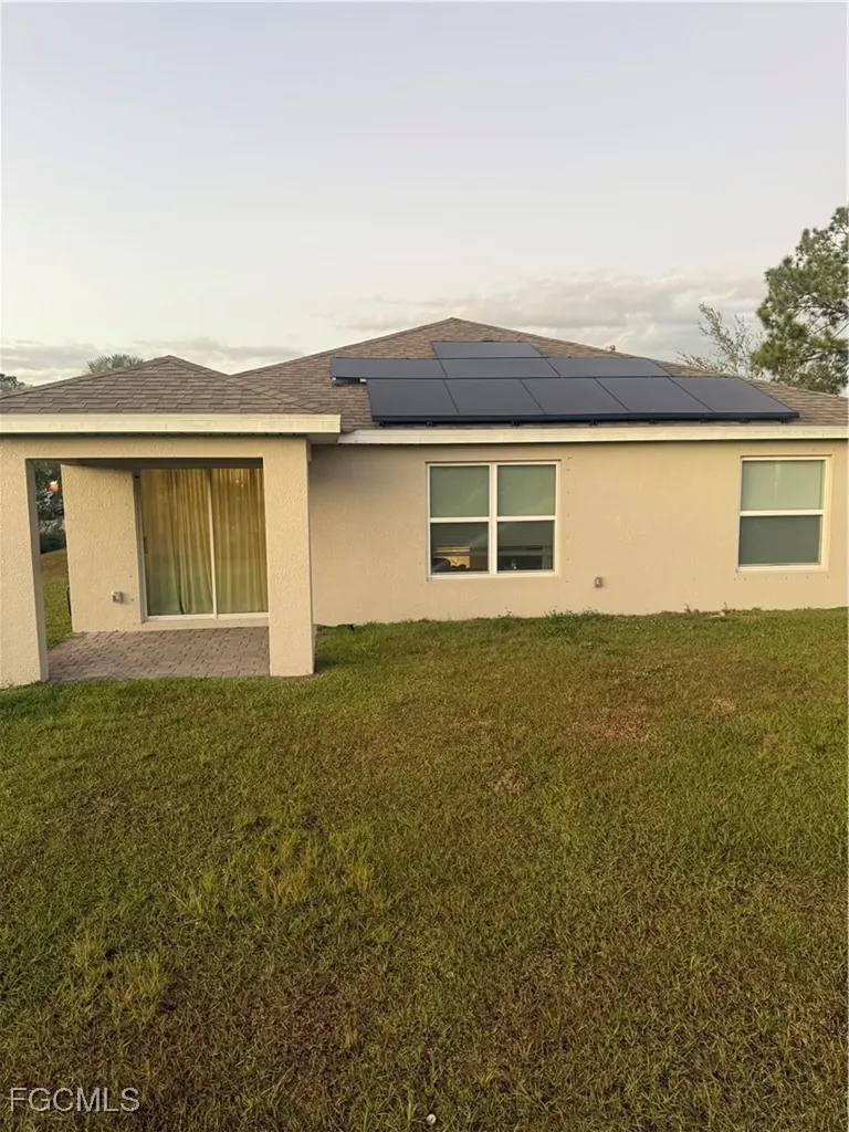 2811 36th Street SW Lehigh Acres FL 33976