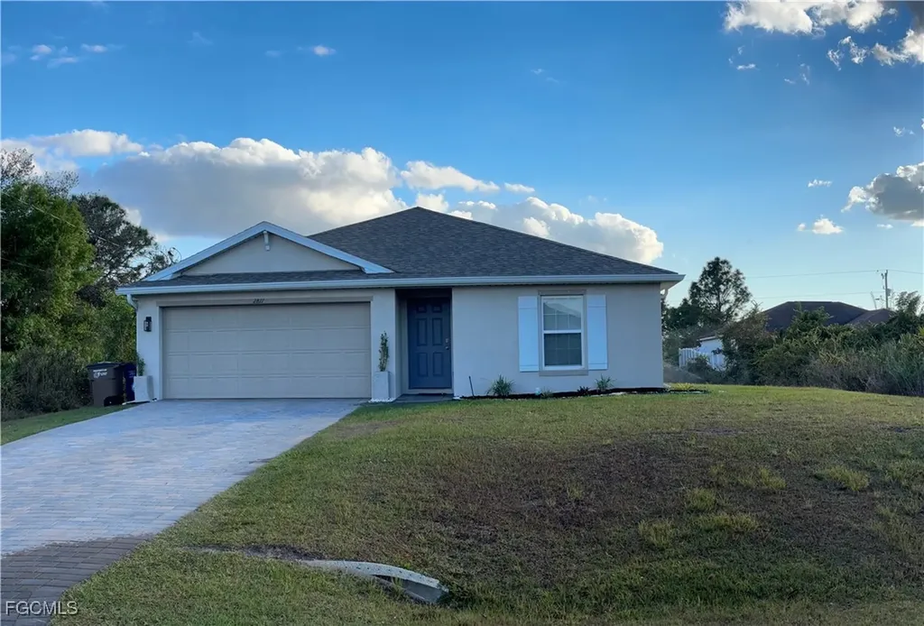 2811 36th Street SW Lehigh Acres FL 33976