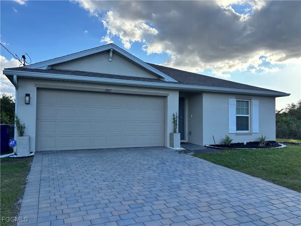 2811 36th Street SW Lehigh Acres FL 33976