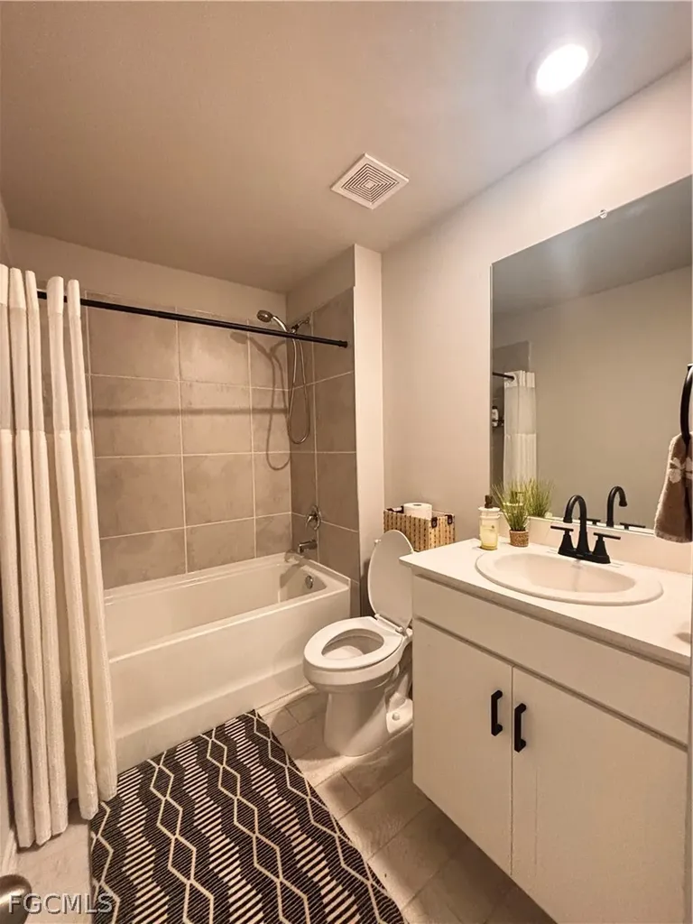 2811 36th Street SW Lehigh Acres FL 33976