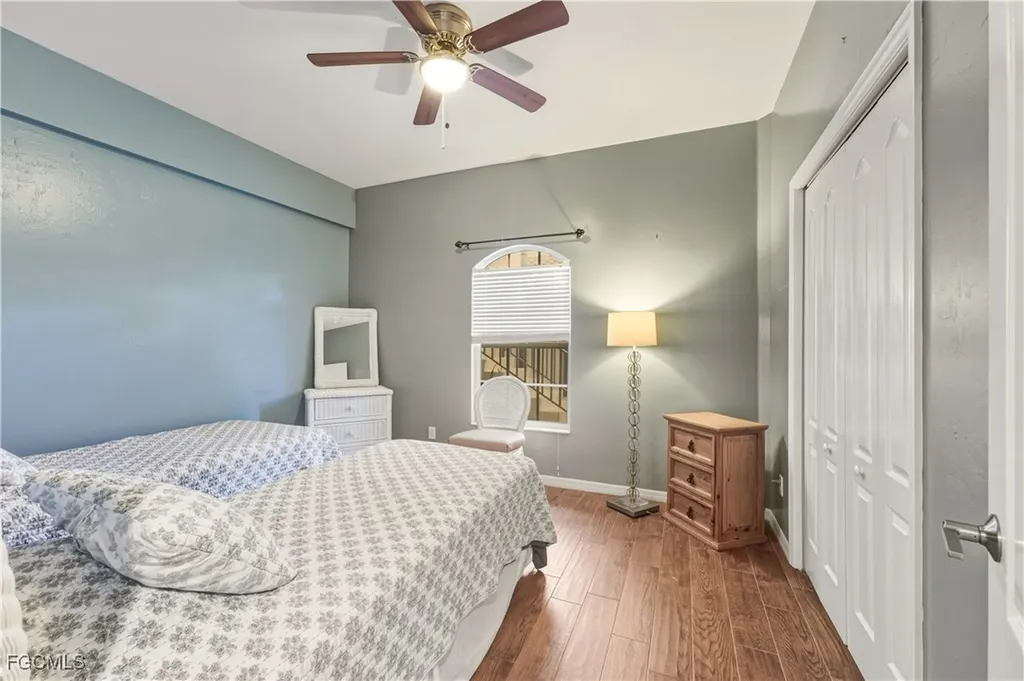 230 Newport Drive Naples FL 34114