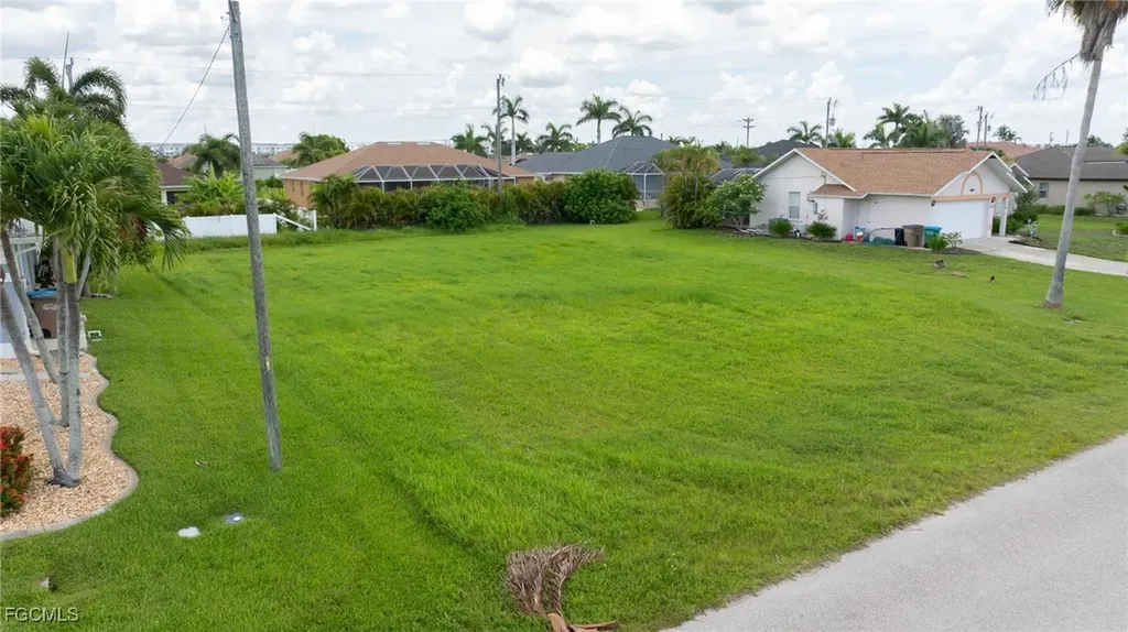 2247 SW 27th Street Cape Coral FL 33914