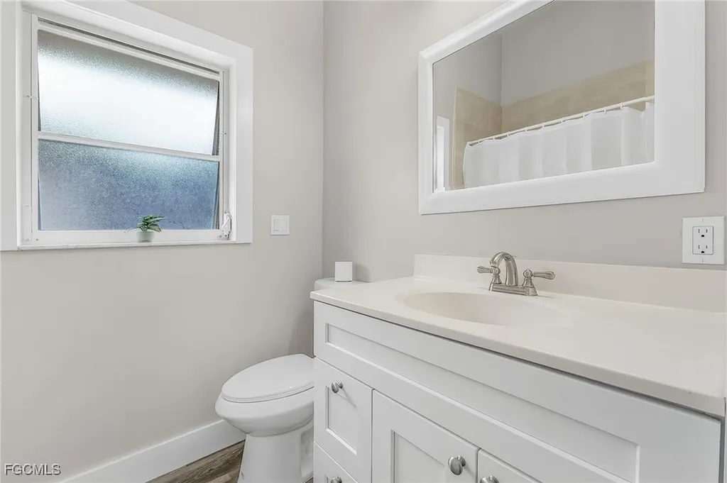 1516 SW 58th Street Cape Coral FL 33914