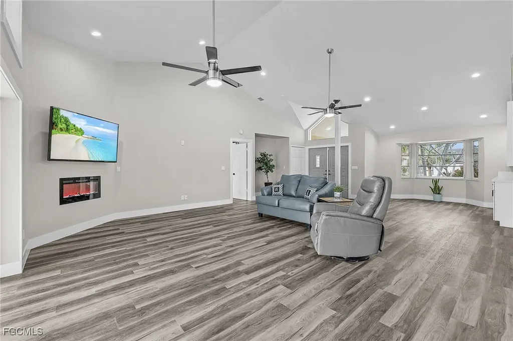 1516 SW 58th Street Cape Coral FL 33914