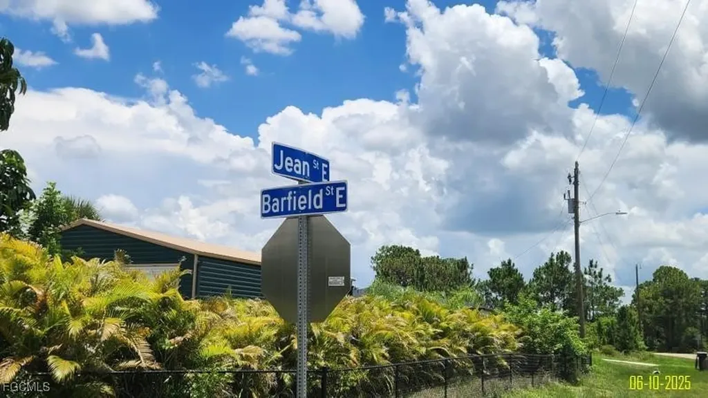 1133 Barfield Street E Lehigh Acres FL 33974