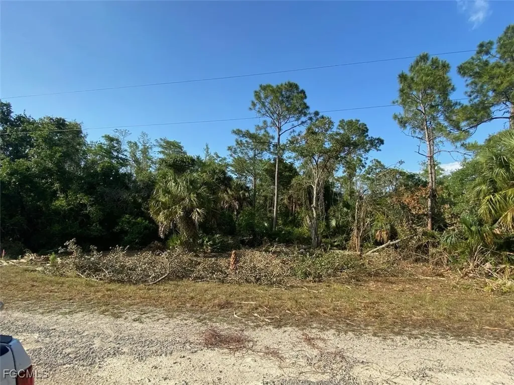 267 Woodburn Drive Lehigh Acres FL 33972