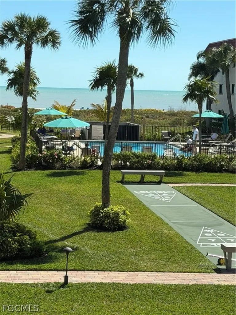 671 E Gulf Drive Sanibel FL 33957