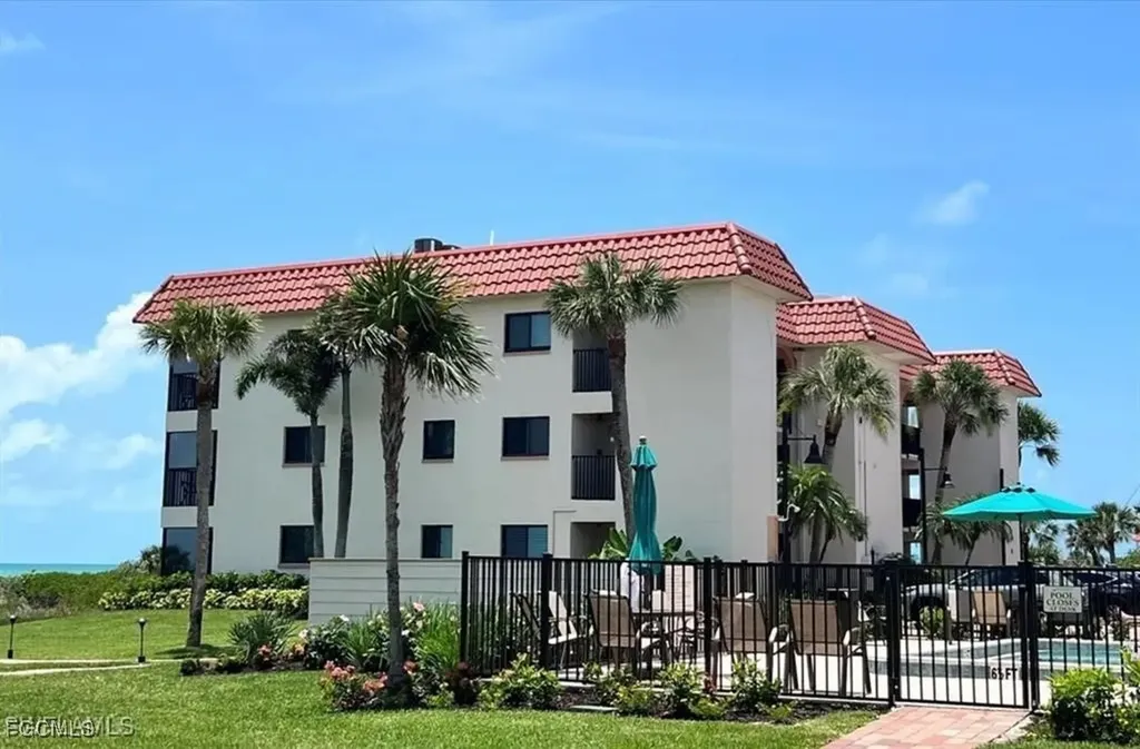 671 E Gulf Drive Sanibel FL 33957